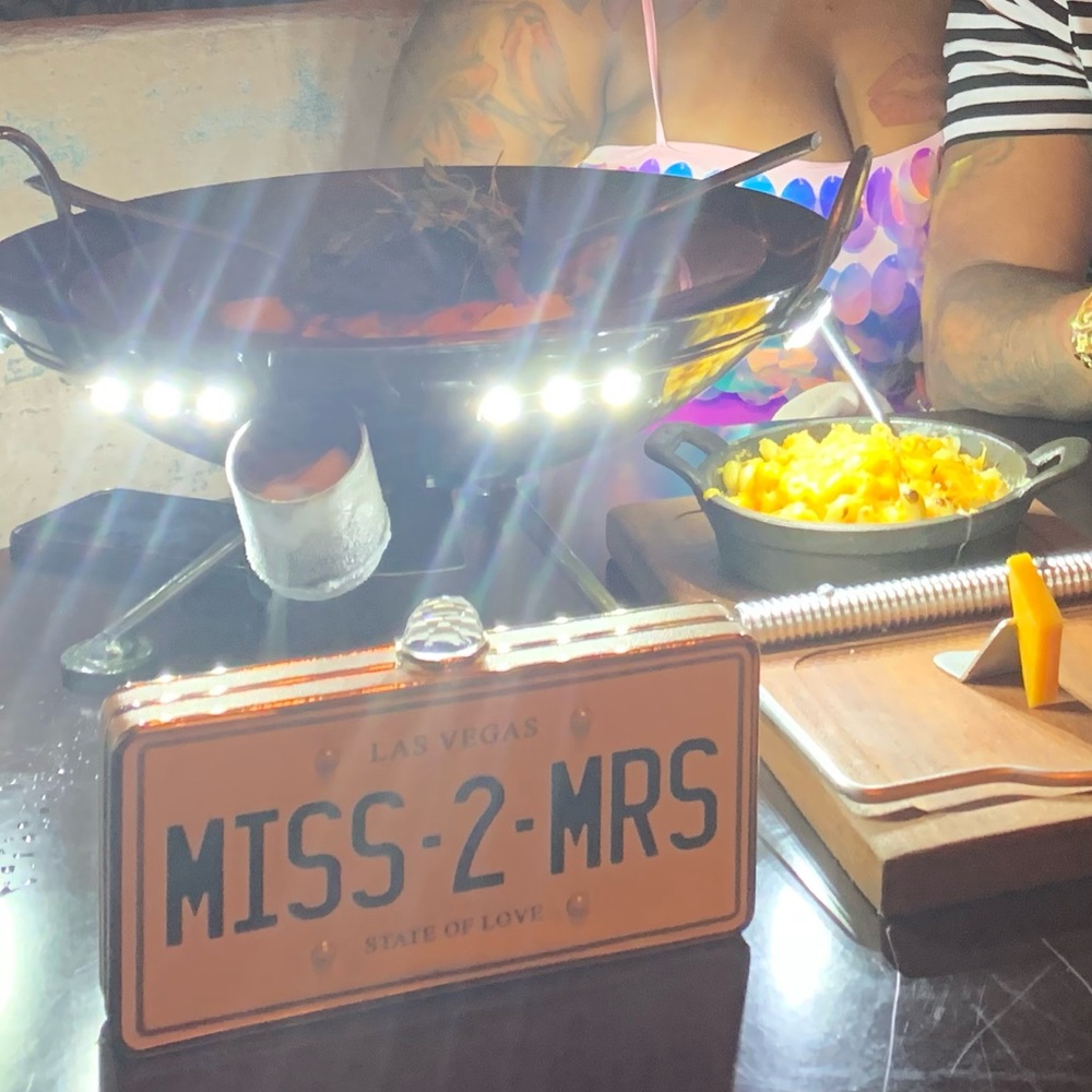 Miss 2 Mrs